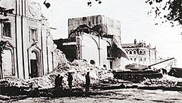 Разрушение здания кинотеатра им. М. Горького. Фото 1972 г.
